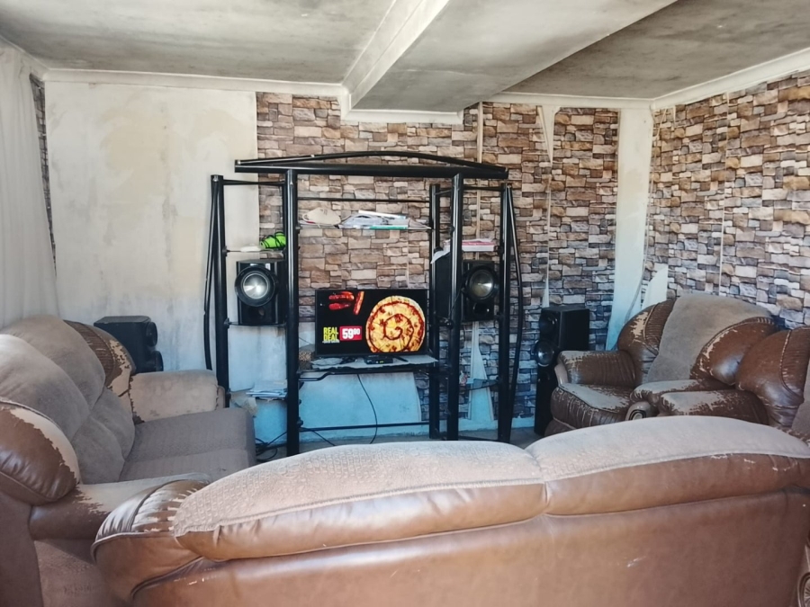  Bedroom Property for Sale in Harare Western Cape